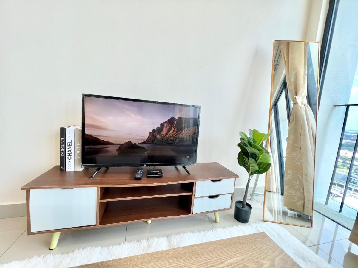 A 1-4 Pax Cozy Studio Tv Box Pool 100Mps Wifi 3 Bed Trefoil Сетия-Алам Экстерьер фото