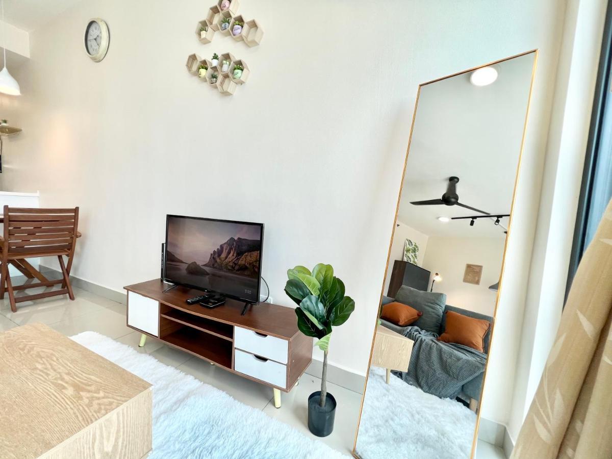 A 1-4 Pax Cozy Studio Tv Box Pool 100Mps Wifi 3 Bed Trefoil Сетия-Алам Экстерьер фото