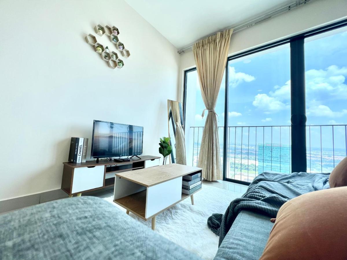 A 1-4 Pax Cozy Studio Tv Box Pool 100Mps Wifi 3 Bed Trefoil Сетия-Алам Экстерьер фото