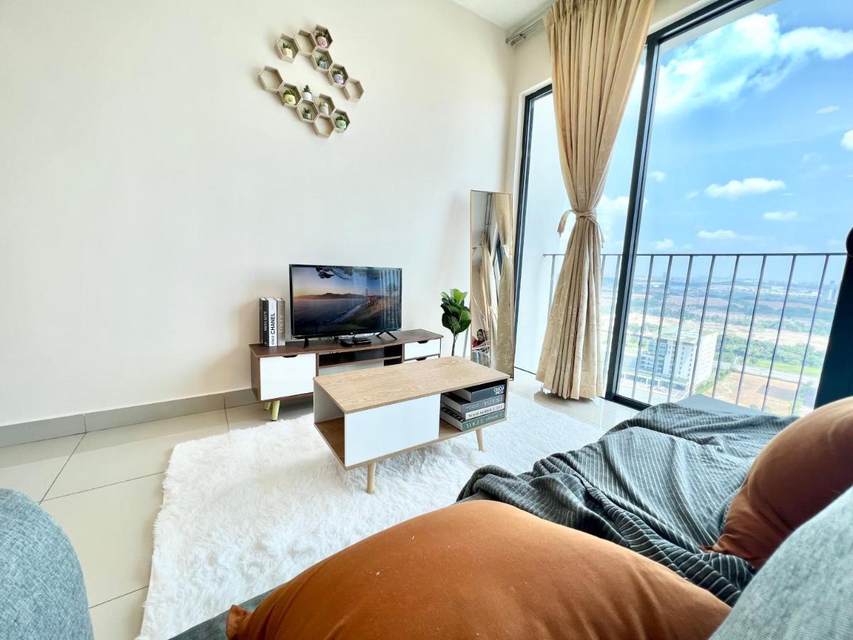 A 1-4 Pax Cozy Studio Tv Box Pool 100Mps Wifi 3 Bed Trefoil Сетия-Алам Экстерьер фото
